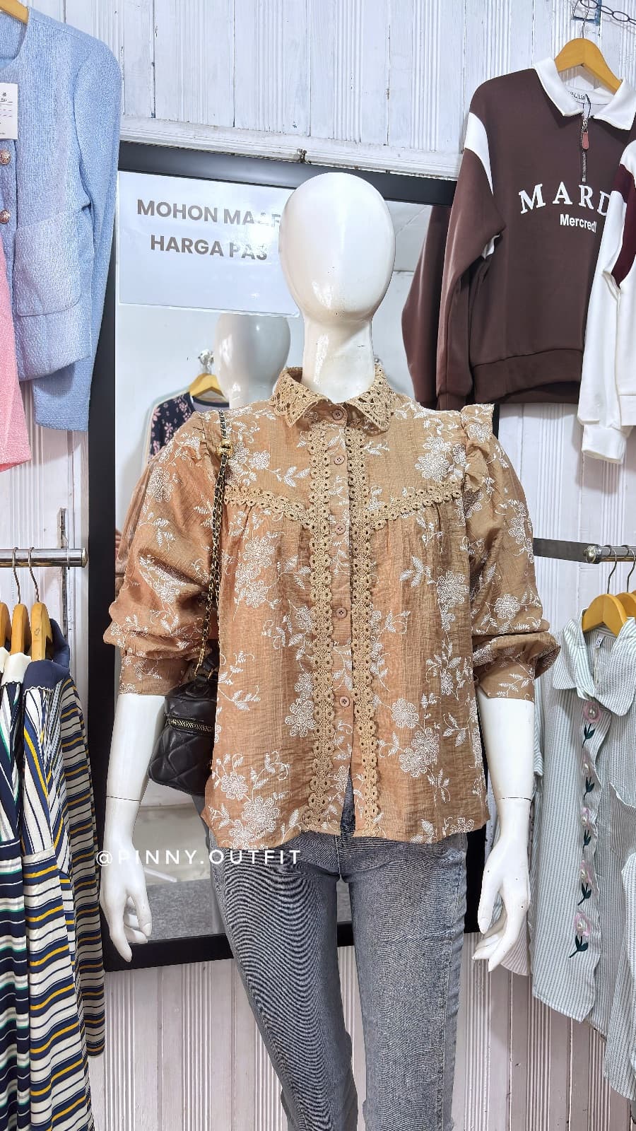 Blouse Bordir Bunga — Milo