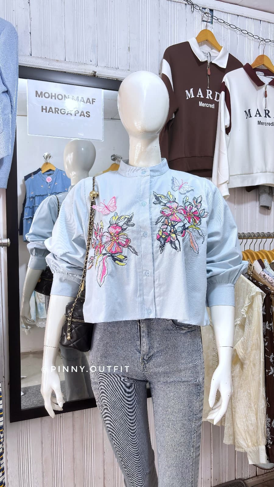 Blouse Crop Bunga — Biru Muda