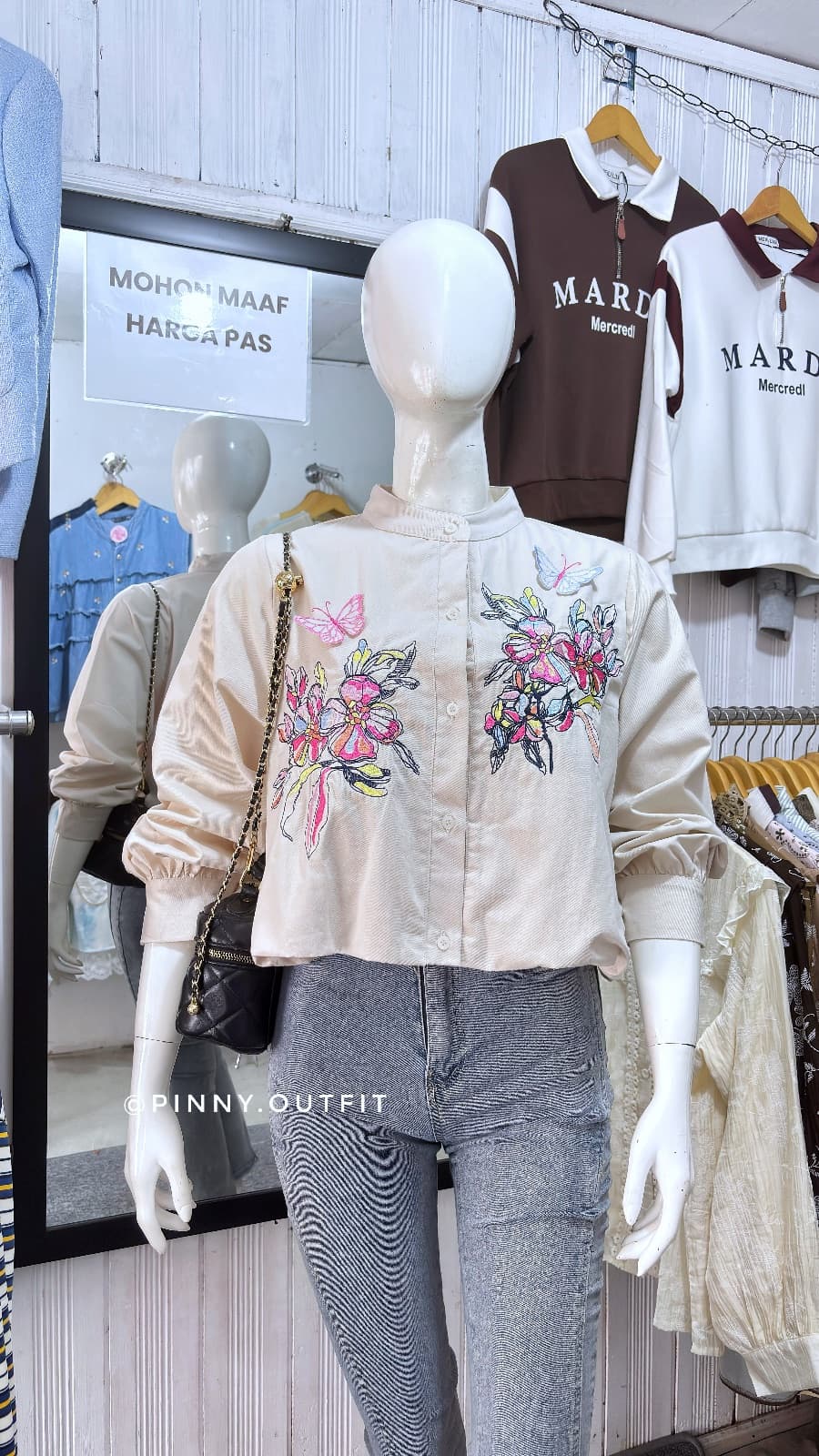 Blouse Crop Bunga — Abu Muda